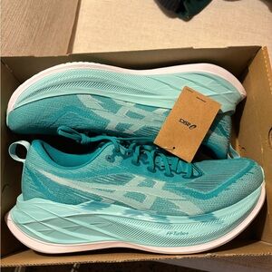 Asics Superblast 2 size 13 and 12 NEW